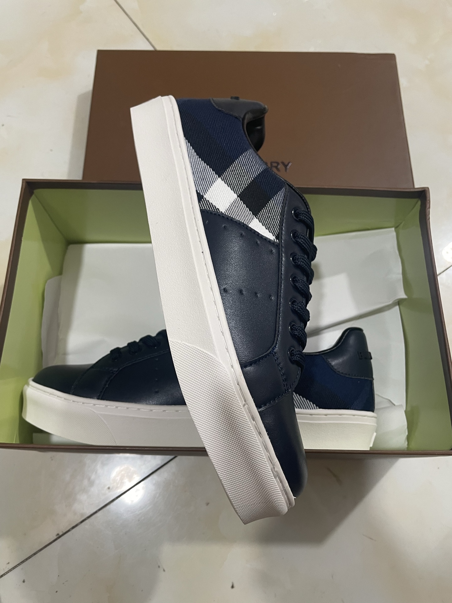 Burberry Check Terrace Navy Check Casual Sneakers