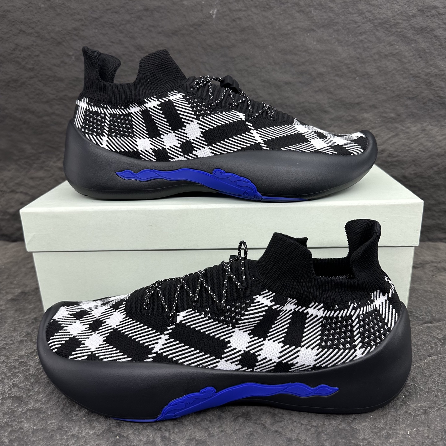 BURBERRY Check Knit Neptune Plaid Knit Sneakers