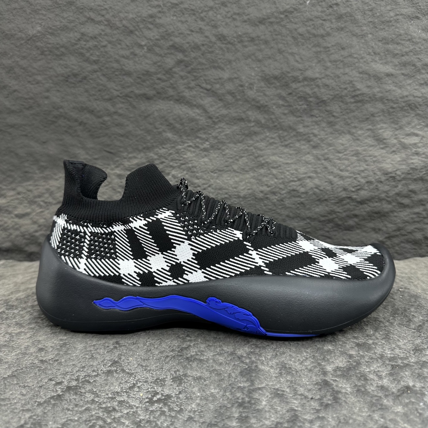 BURBERRY Check Knit Neptune Plaid Knit Sneakers