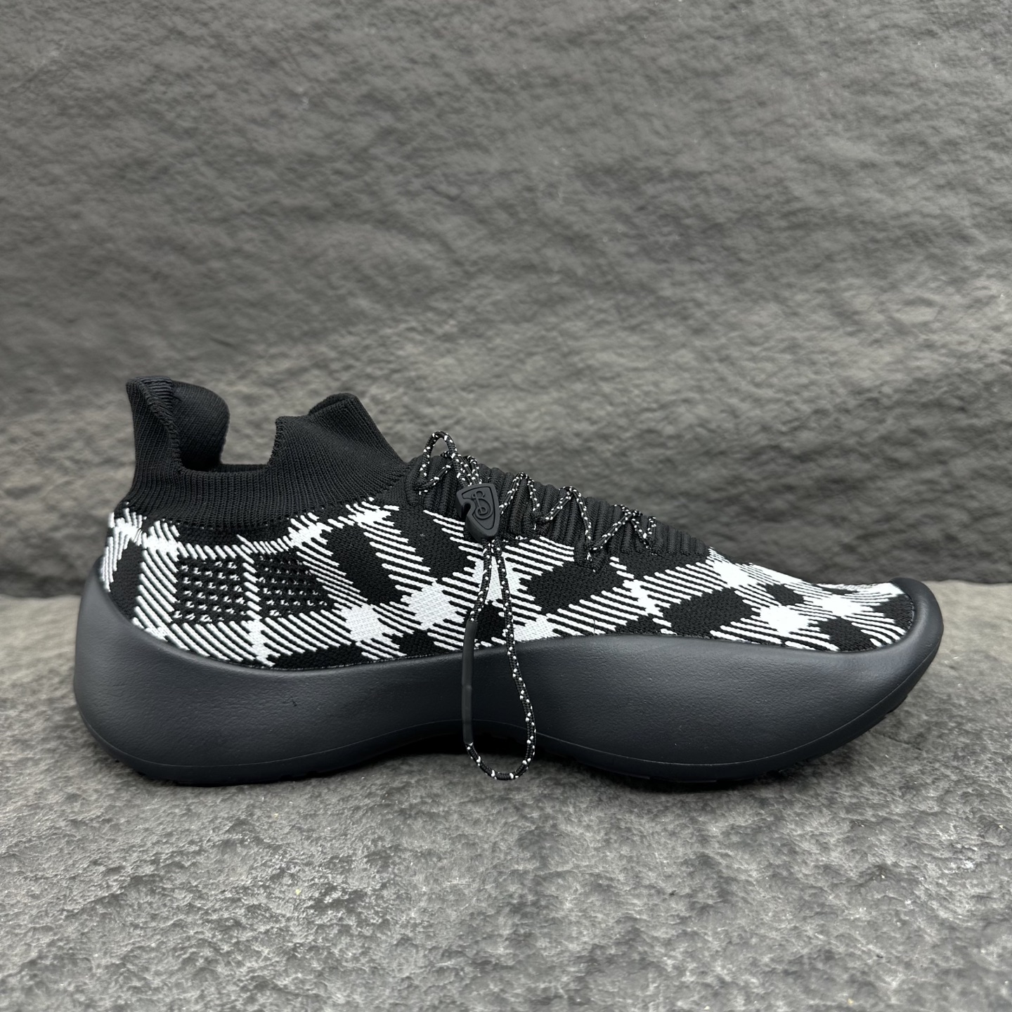 BURBERRY Check Knit Neptune Plaid Knit Sneakers