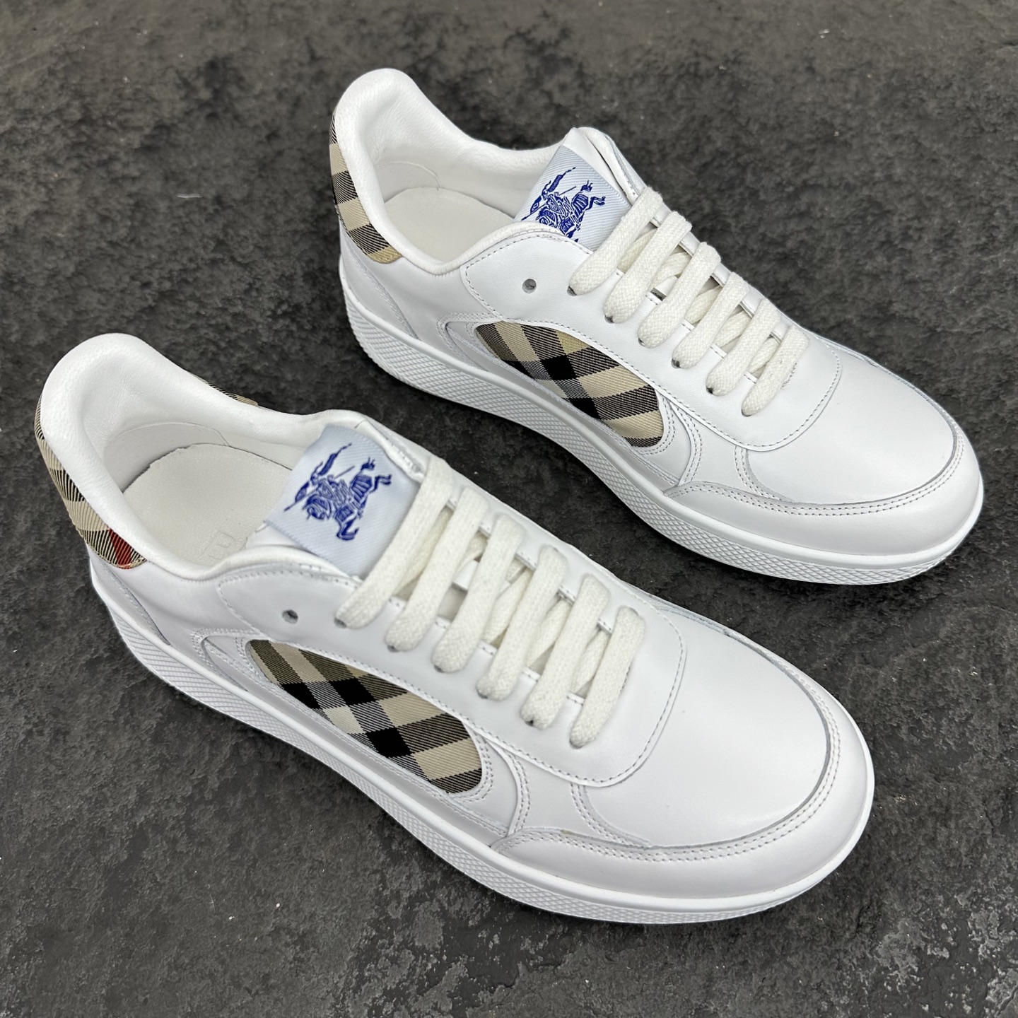 Burberry Low-Top Check Detail Sneakers