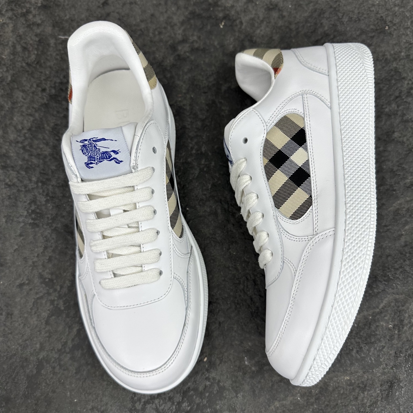 Burberry Low-Top Check Detail Sneakers