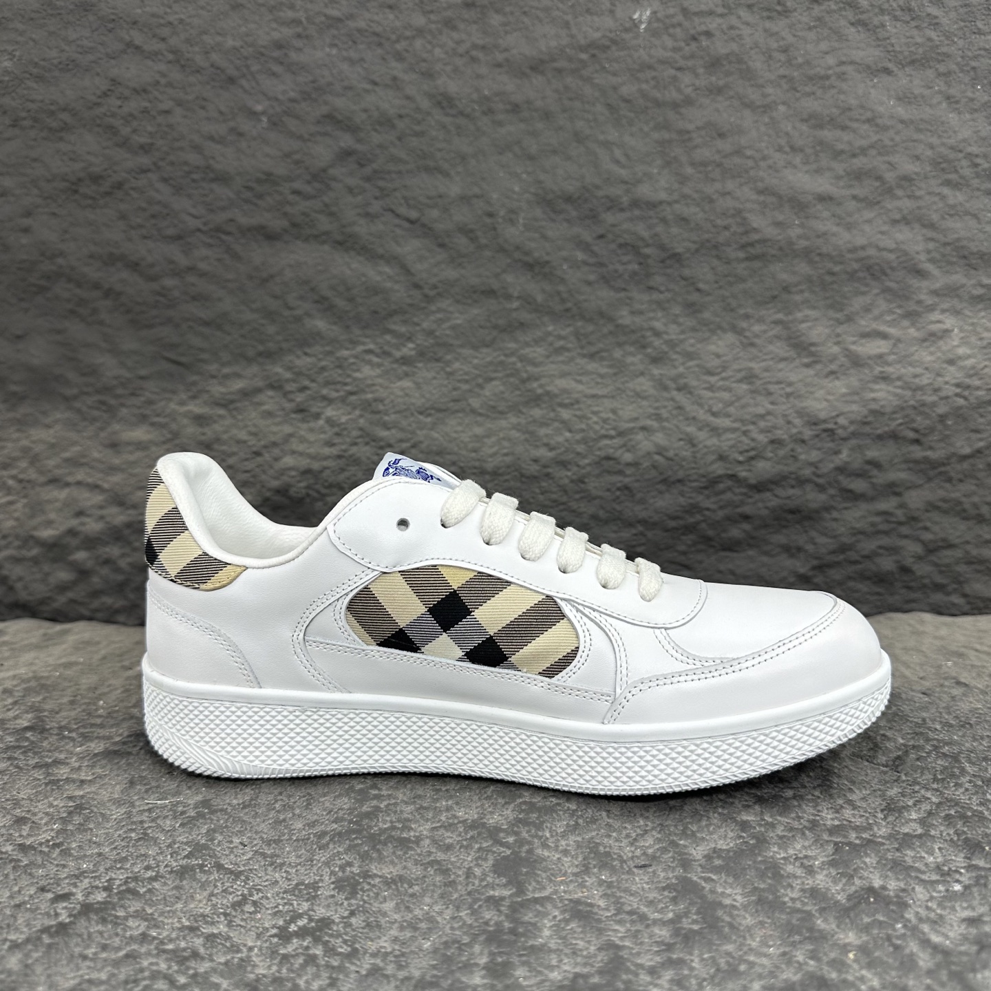 Burberry Low-Top Check Detail Sneakers