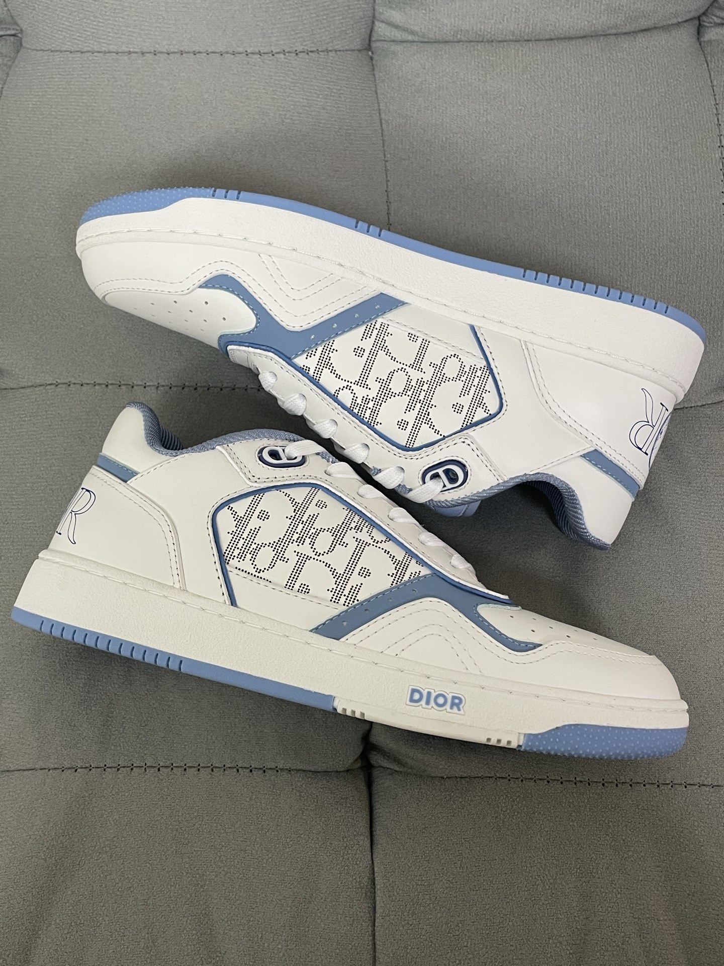 DIOR B27 Monogram Cutout Paneled Two-Tone Leather Casual Sneakers