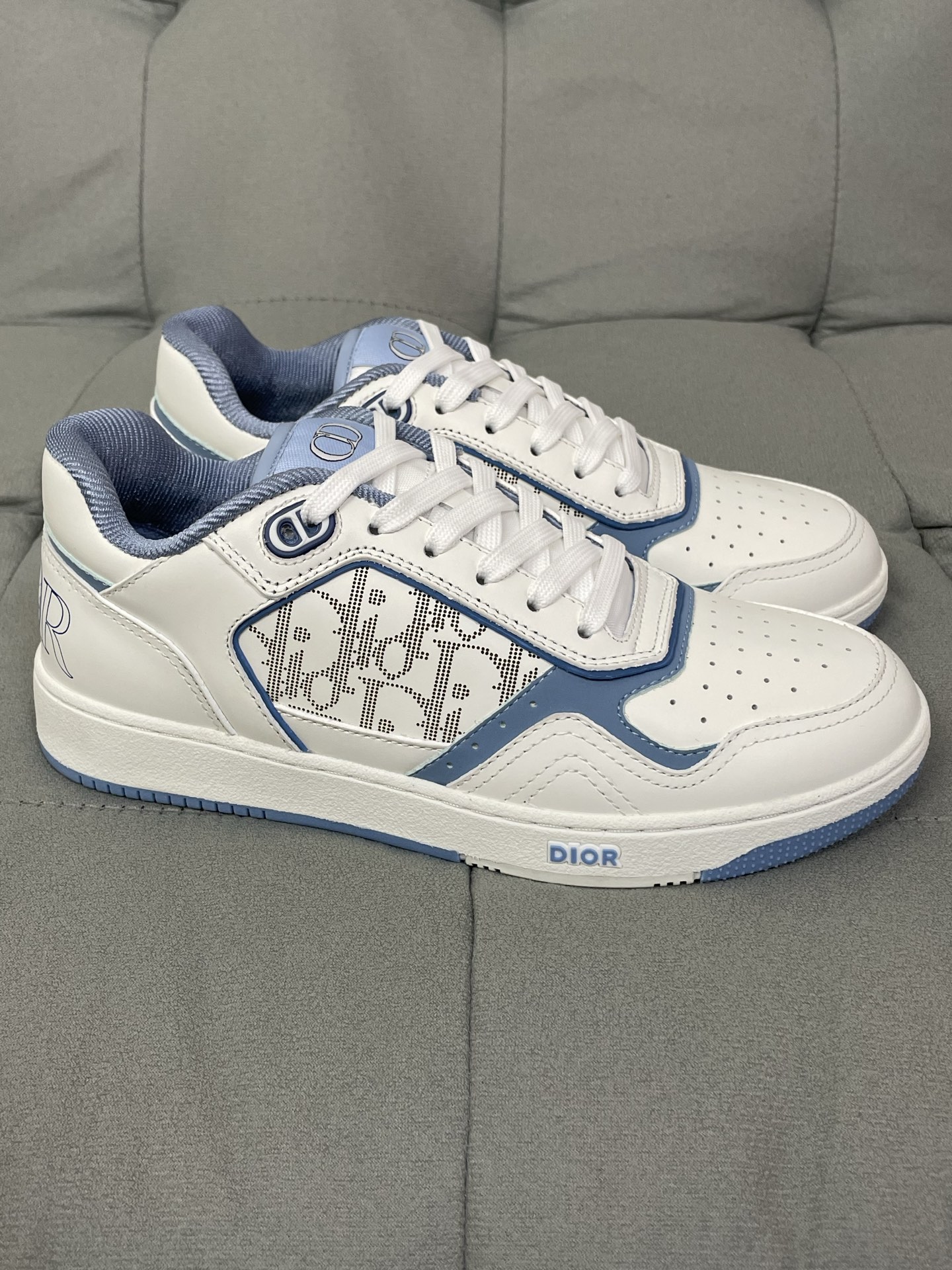 DIOR B27 Monogram Cutout Paneled Two-Tone Leather Casual Sneakers