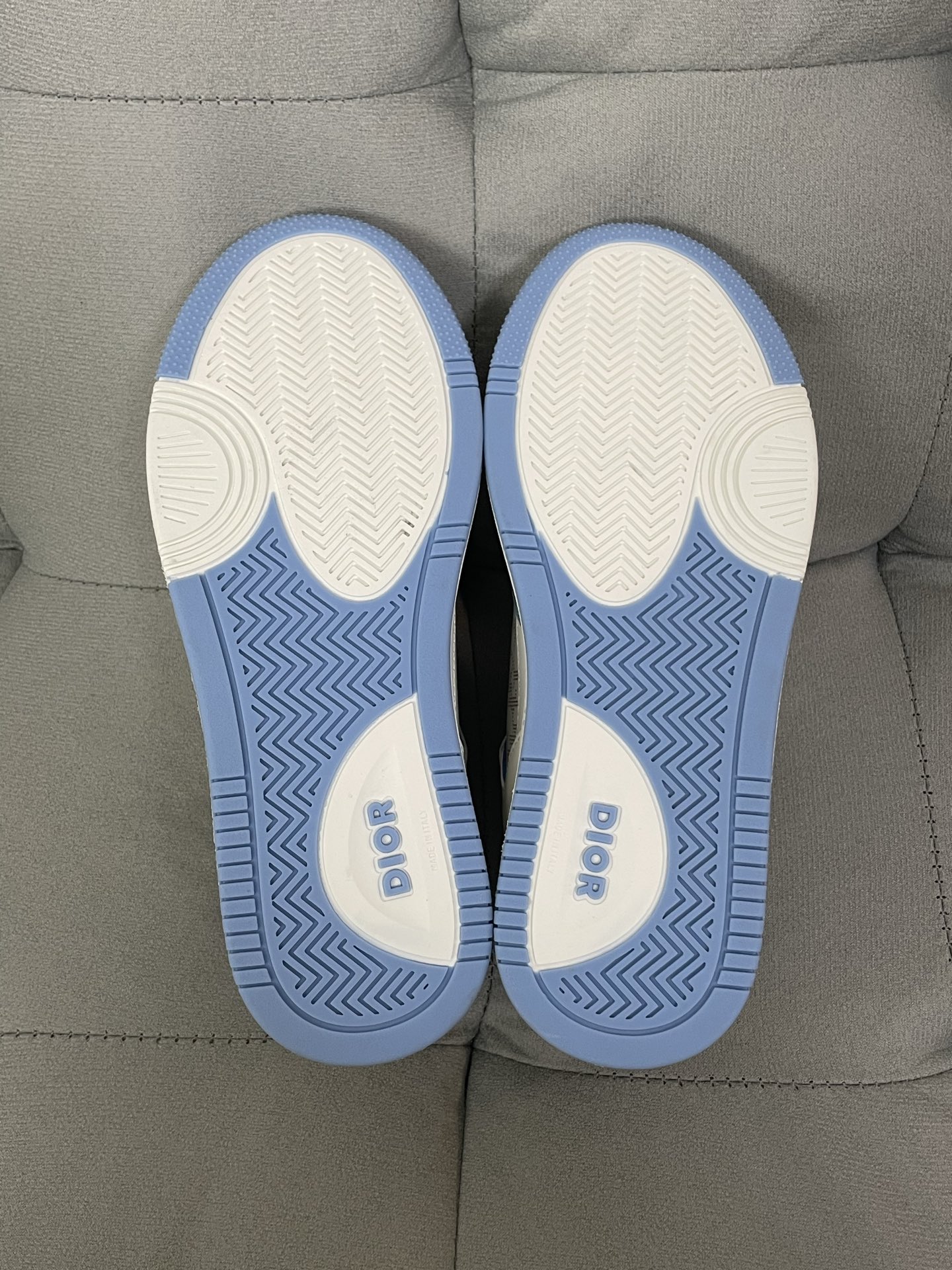 DIOR B27 Monogram Cutout Paneled Two-Tone Leather Casual Sneakers