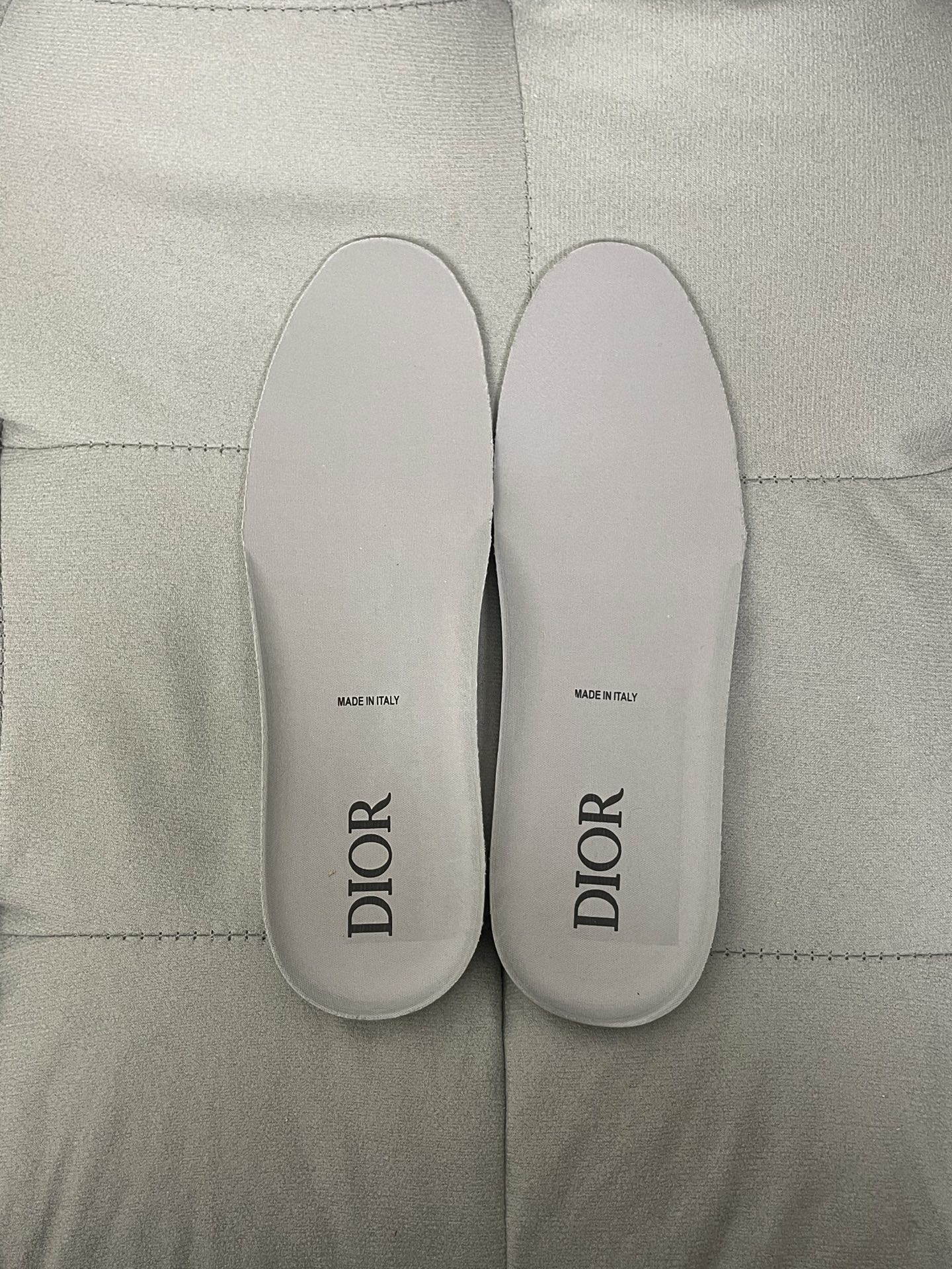 Dior D-Connect Retro Casual Sneakers