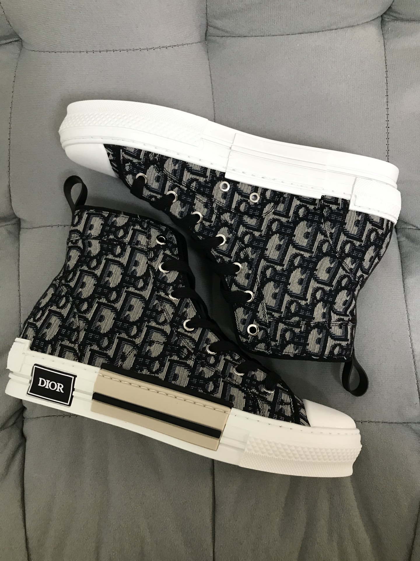 DIOR B23 Oblique Monogram High-Top Casual Canvas Sneakers