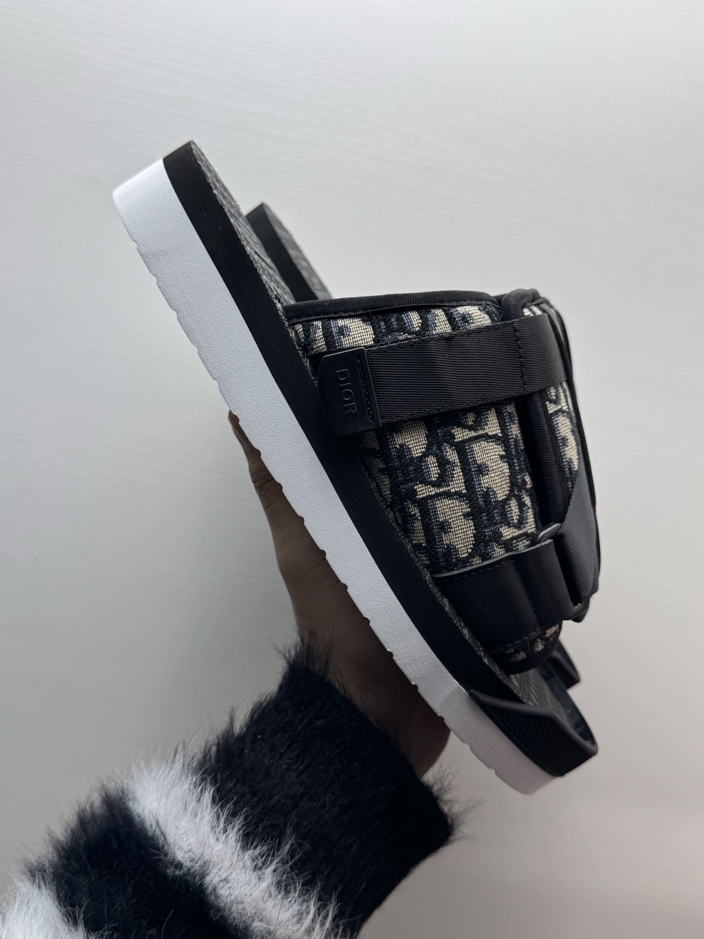 Dior Oblique Monogram Velcro Casual Slippers