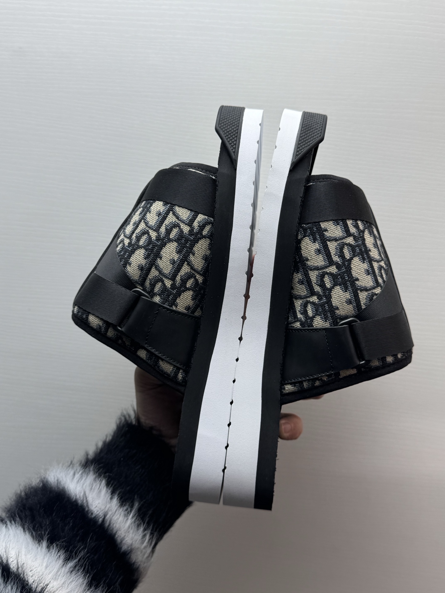 Dior Oblique Monogram Velcro Casual Slippers