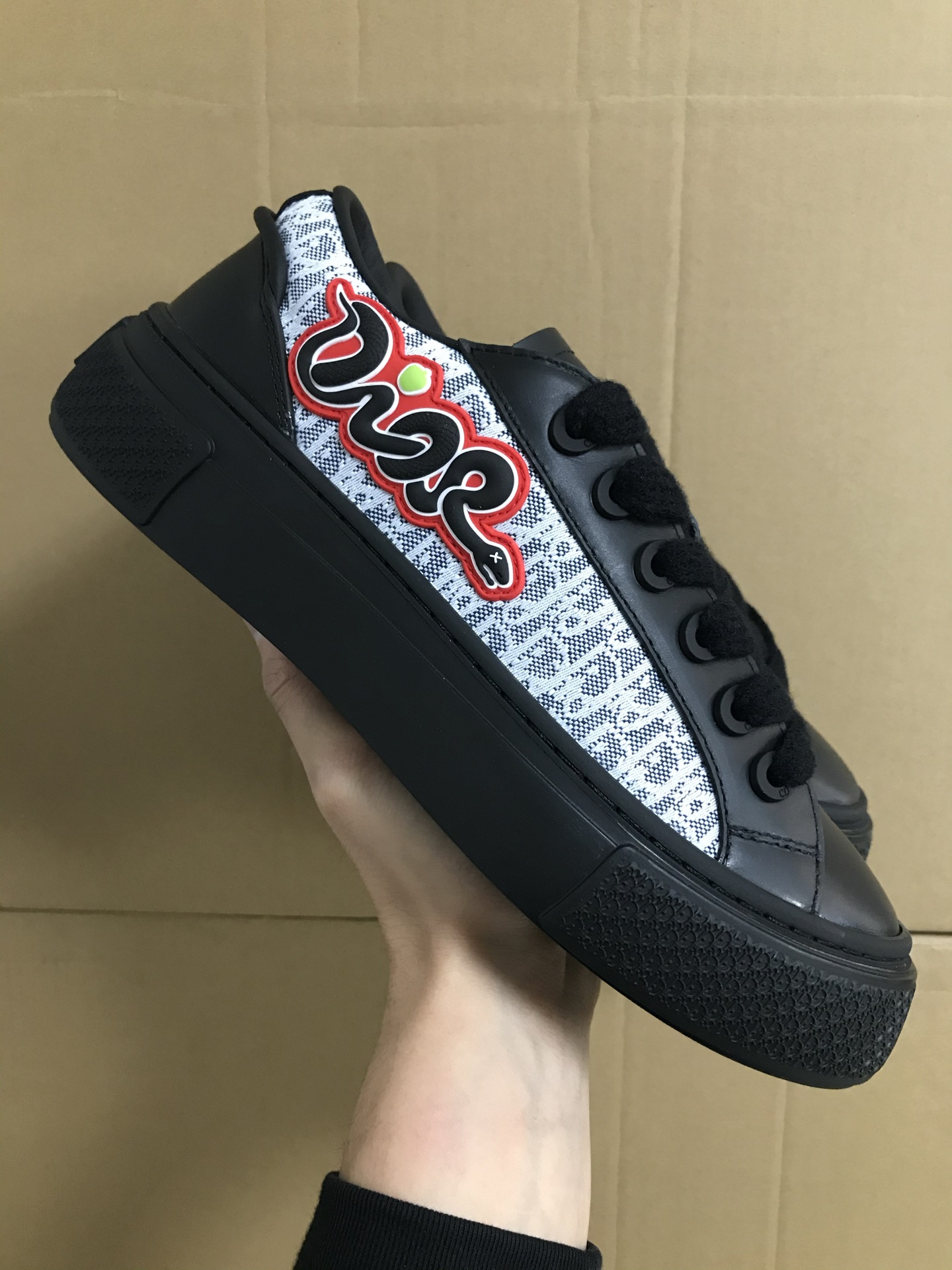 Dior B23 x Kenny Scharf Sneaker