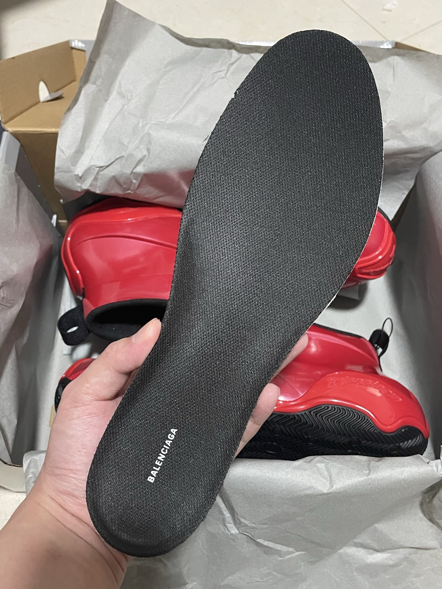 BALENCIAGA 2025 SS Patent Red Integrated Zipper High-Top Fashion Basketball Sneakers