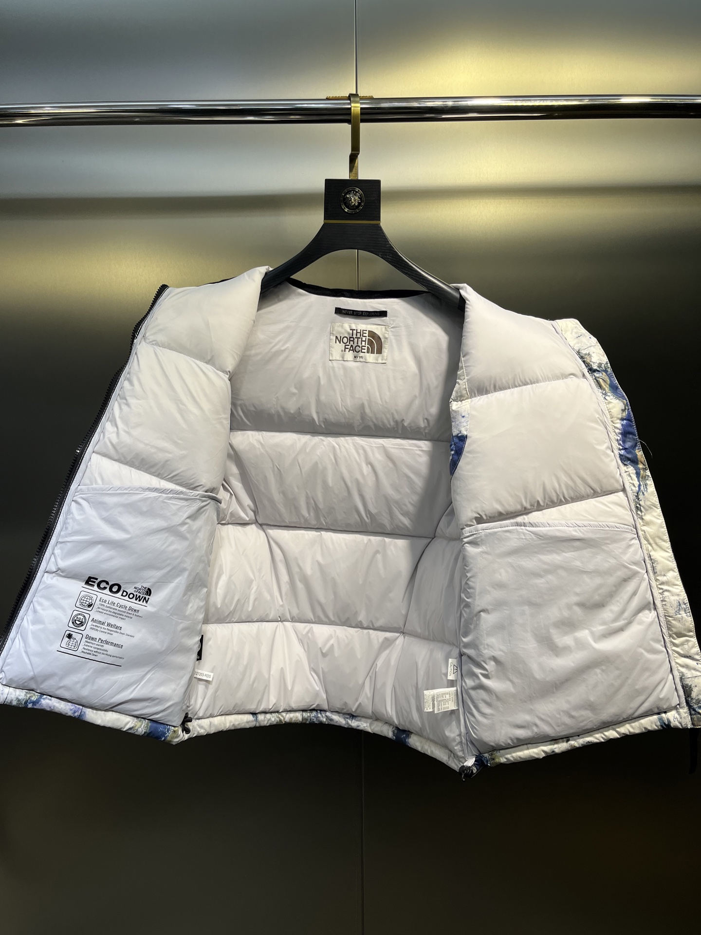 The North Face Unisex Large Plaid Thickened Down Vest - Winter Warm, Lightweight Insulated, Water-Resistant