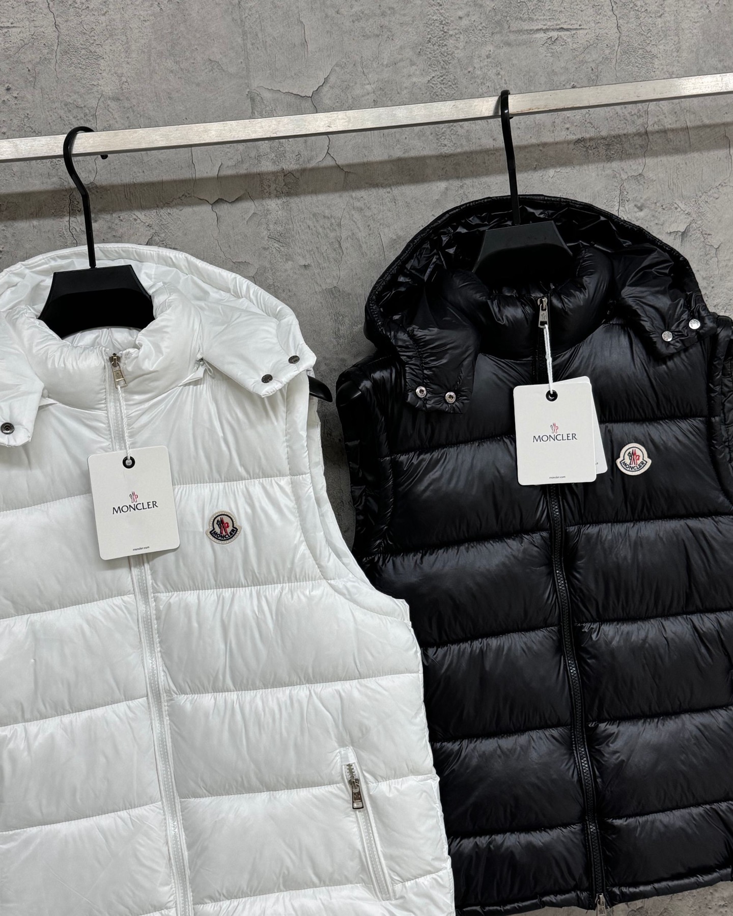 Moncler Maya Couples' Down Vest - Standing Collar, 90% Goose Down Filling, Polyamide Shell, Winter Warm