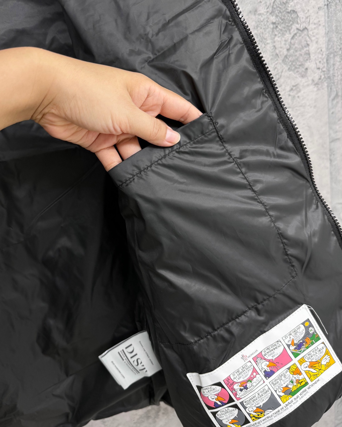 Moncler Maya Couples' Down Vest - Standing Collar, 90% Goose Down Filling, Polyamide Shell, Winter Warm