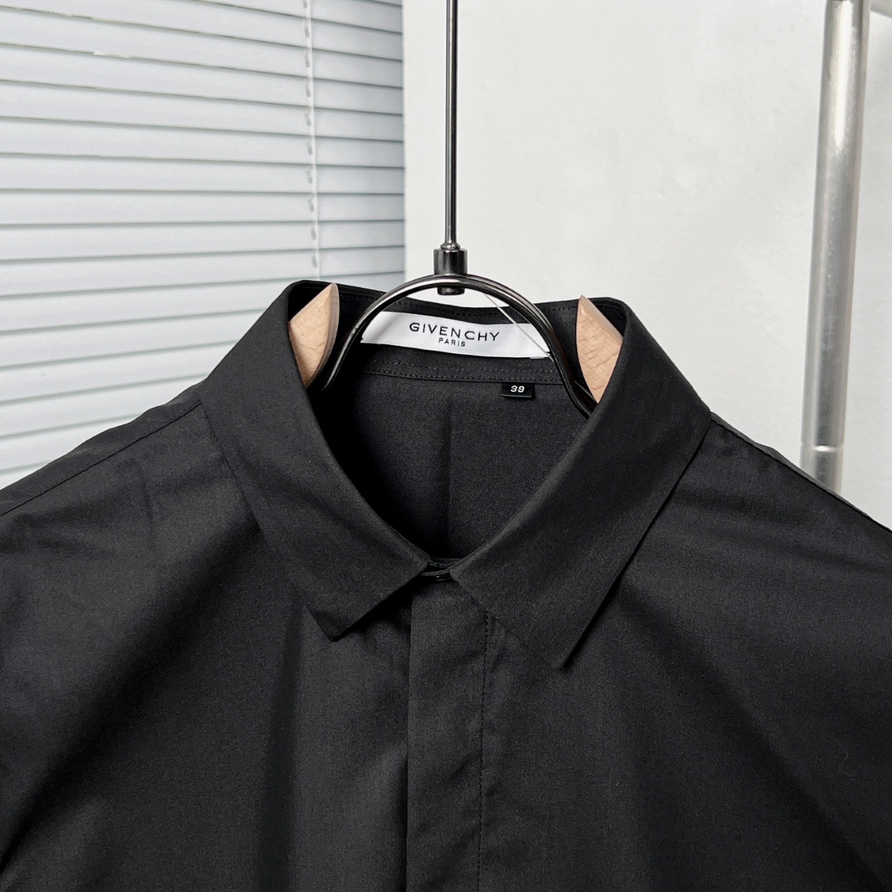 Givenchy Color-Blocked Waistline Classic Logo Embroidered Shirt