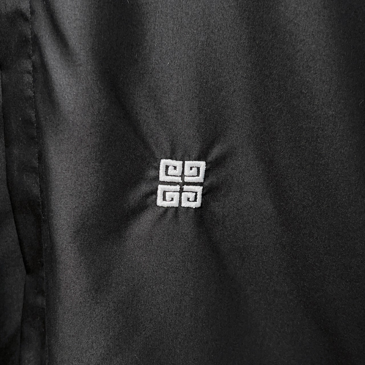 Givenchy Color-Blocked Waistline Classic Logo Embroidered Shirt