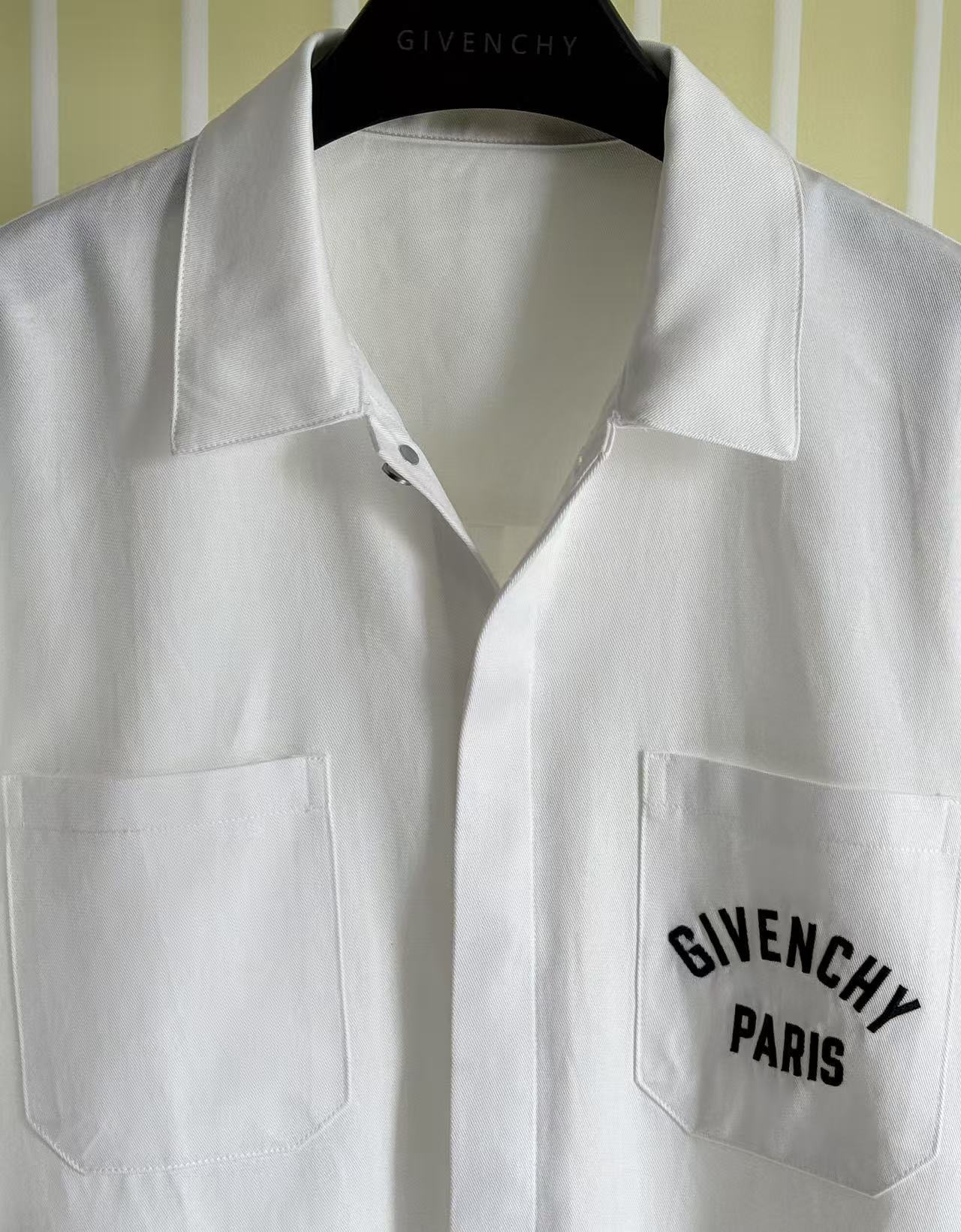GIVENCHY Logo Print Breathable Lightweight Short-Sleeve Shirt