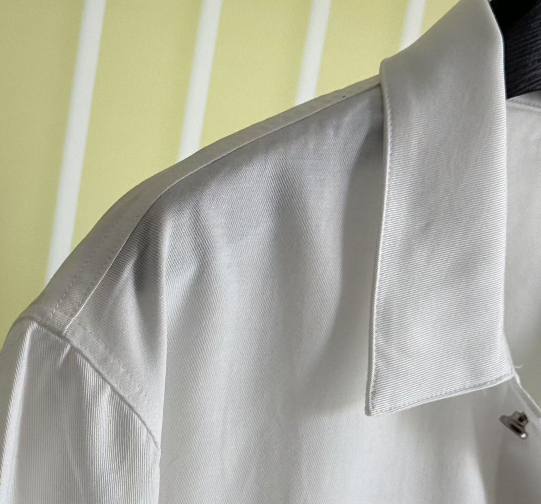 GIVENCHY Logo Print Breathable Lightweight Short-Sleeve Shirt