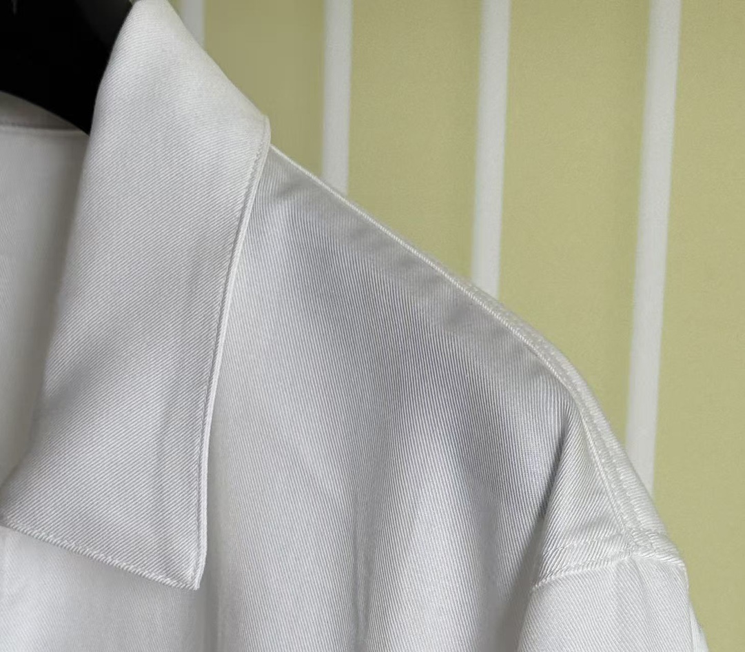 GIVENCHY Logo Print Breathable Lightweight Short-Sleeve Shirt