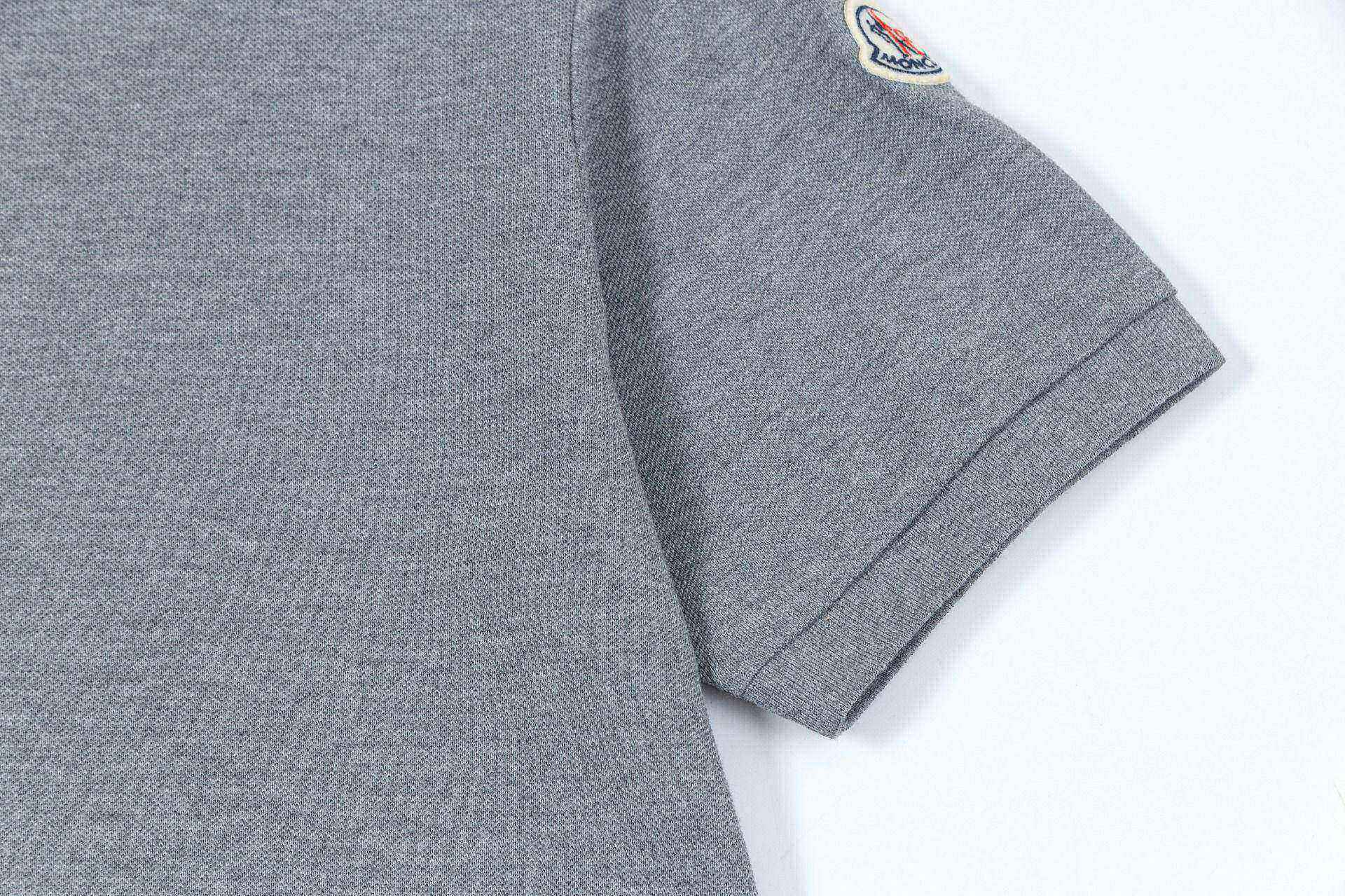 Moncler Cotton Piqué Short-Sleeve Top - Knitted Collar, Mother Of Pearl Button Closure, Embroidered Logo