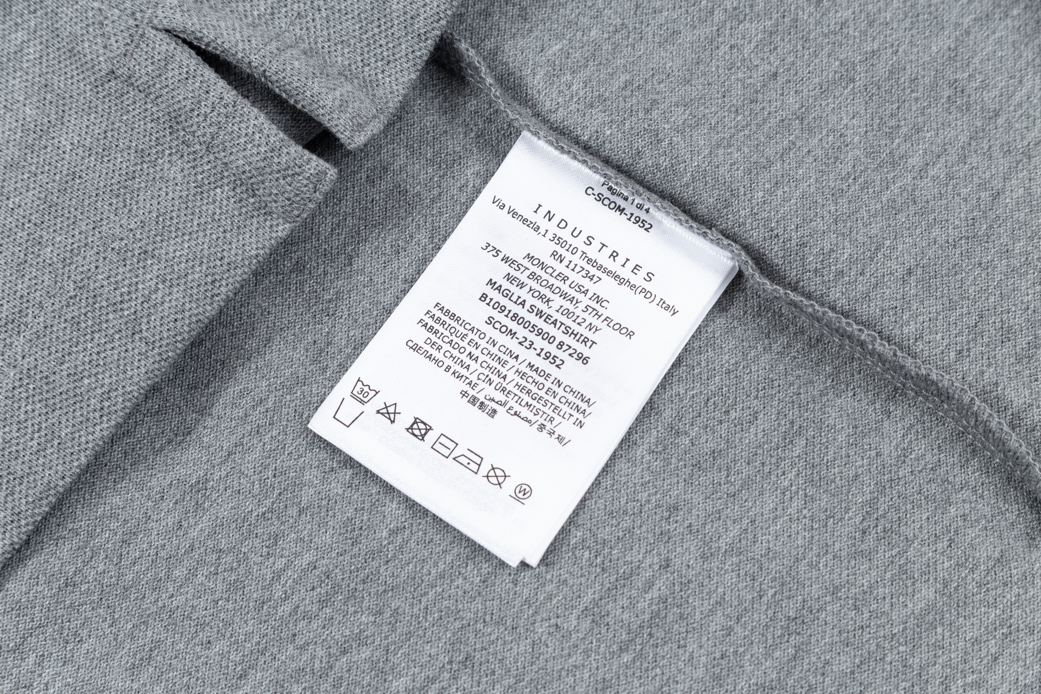 Moncler Cotton Piqué Short-Sleeve Top - Knitted Collar, Mother Of Pearl Button Closure, Embroidered Logo