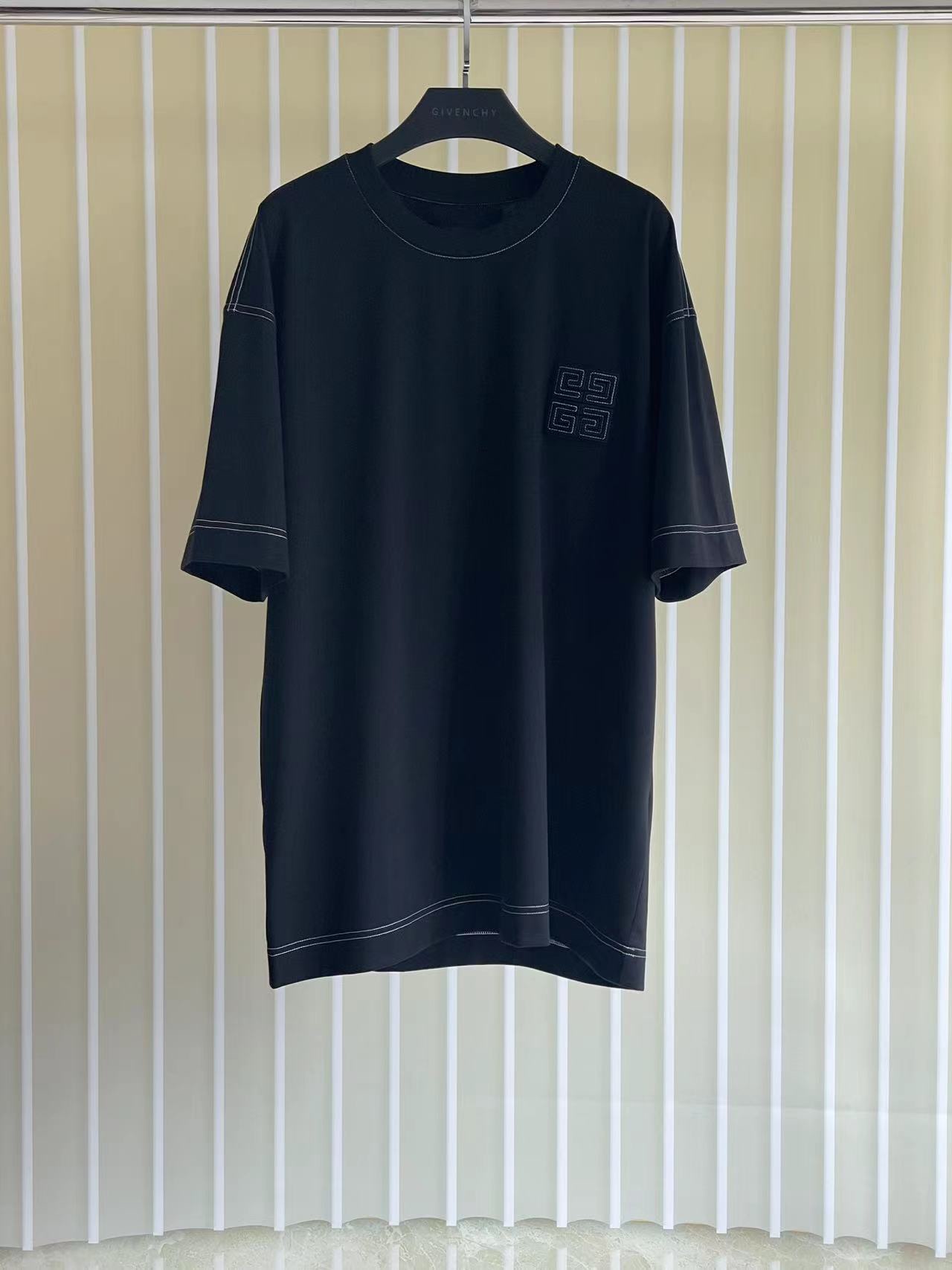 Givenchy 4G Logo Contrast-Stitch T-Shirt