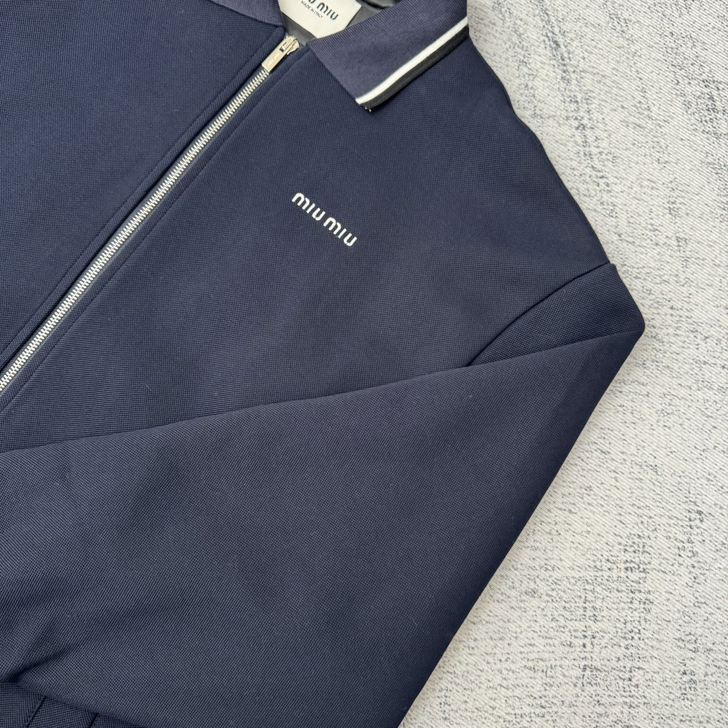 Miu Miu 25SS Letter-Embroidered Piqué Collared Jacket