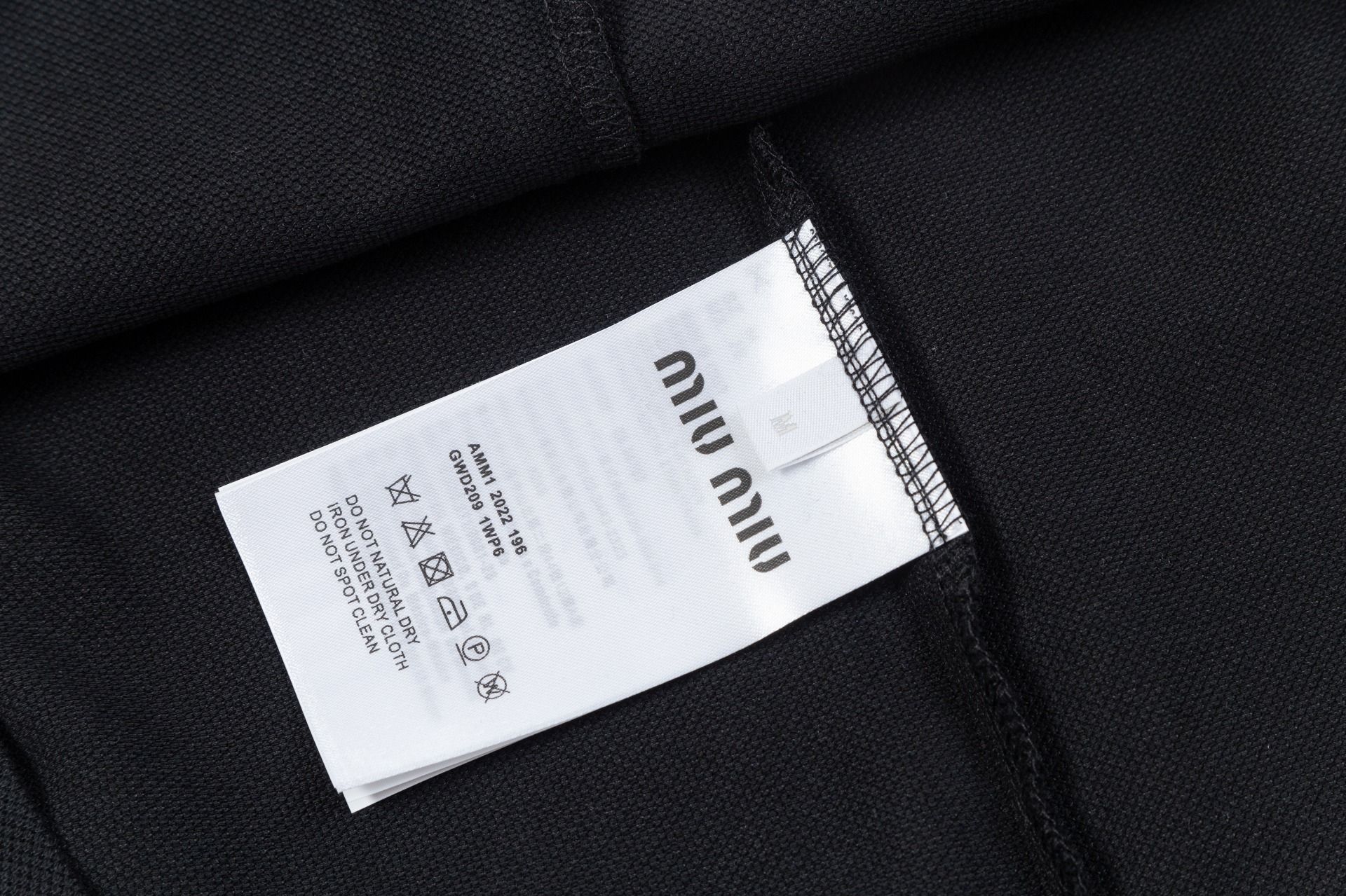 	MiuMiu Minimal Logo Detail Short-Sleeve CollaredPolo Shirt