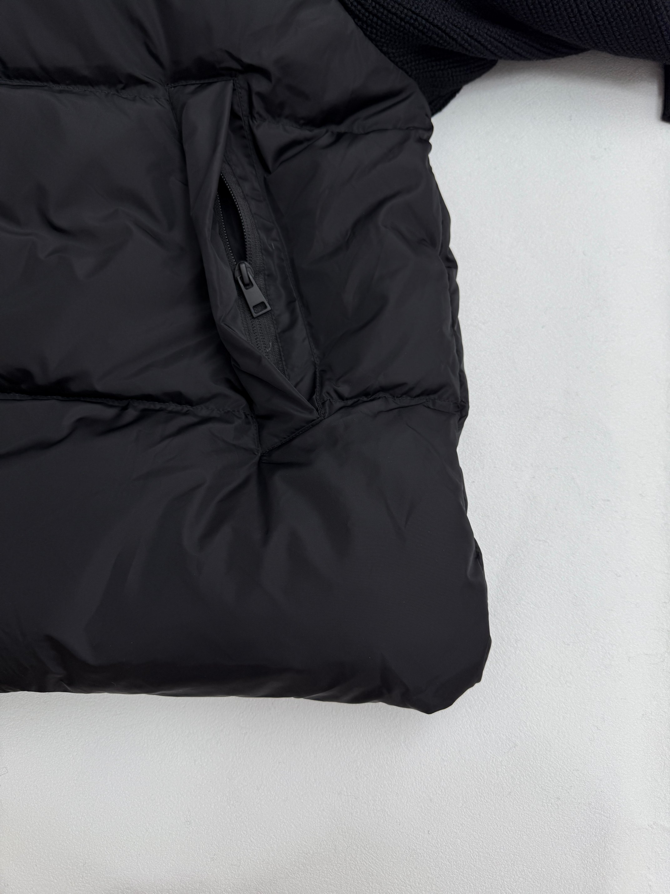 Canada Goose Black Label Knit Paneled Unisex Down Jacket