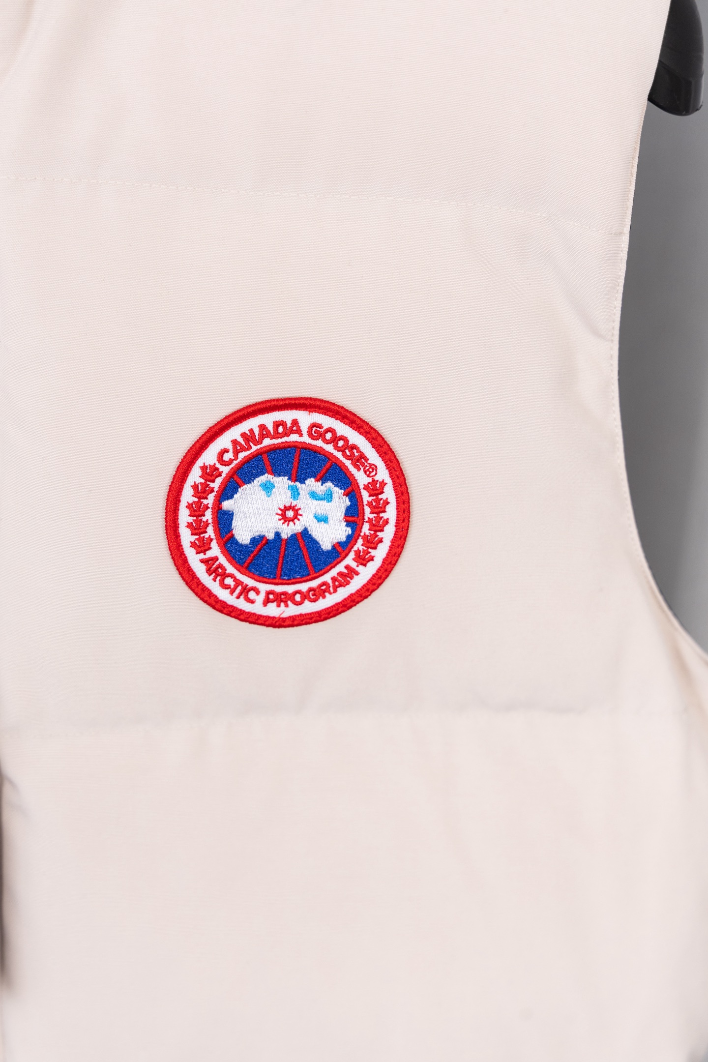 Canada Goose Stand-Collar Multi-Pocket Warm Down Vest