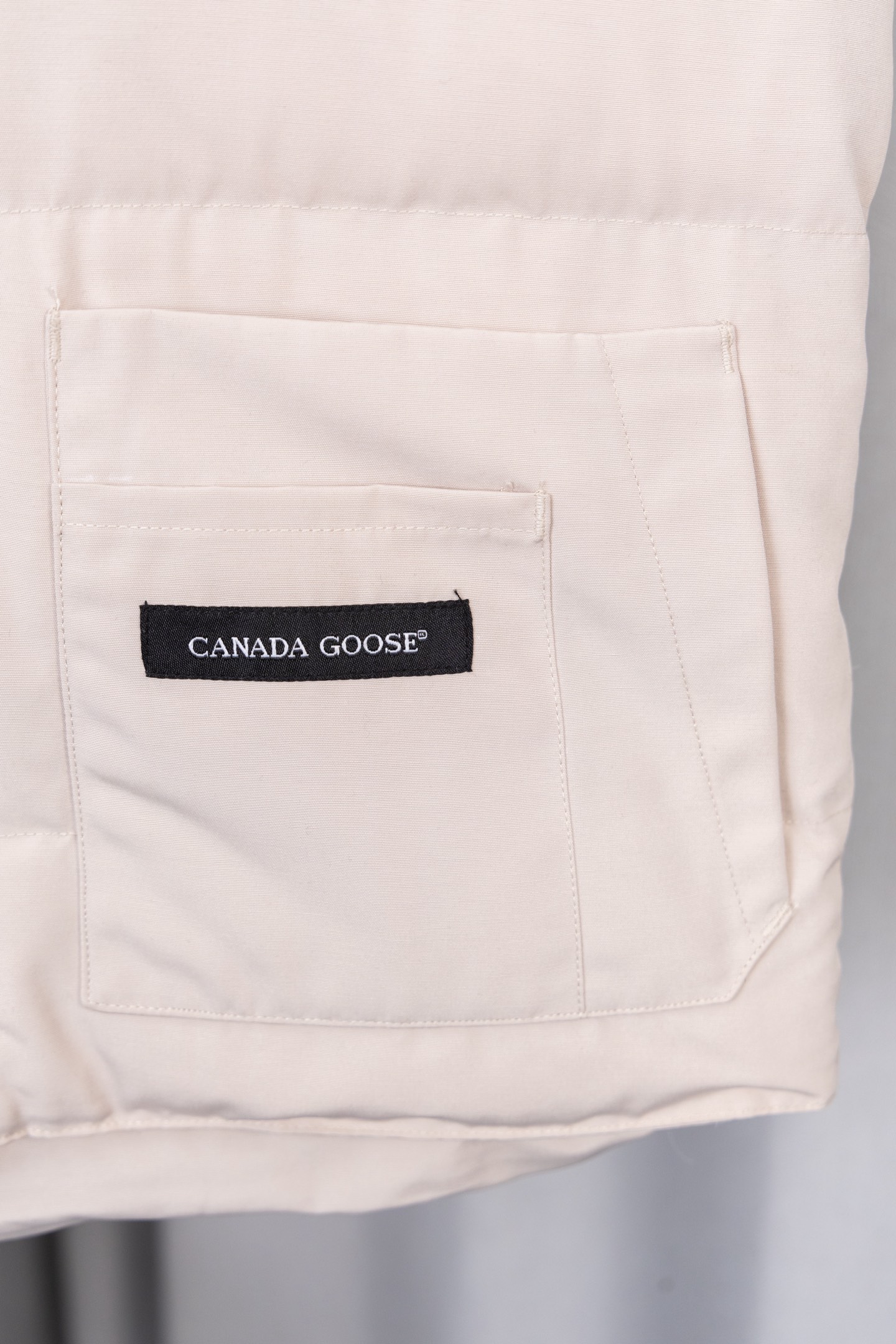 Canada Goose Stand-Collar Multi-Pocket Warm Down Vest