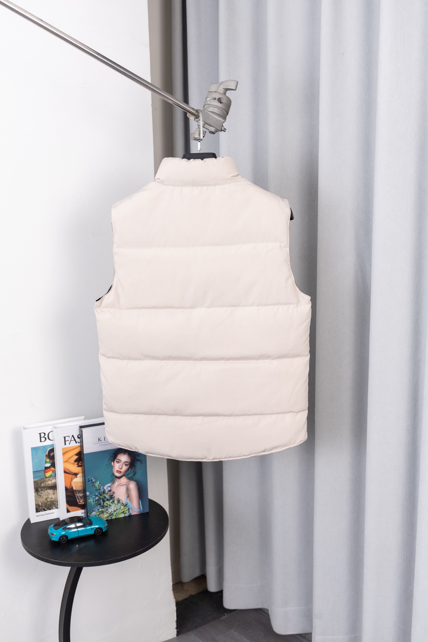 Canada Goose Stand-Collar Multi-Pocket Warm Down Vest