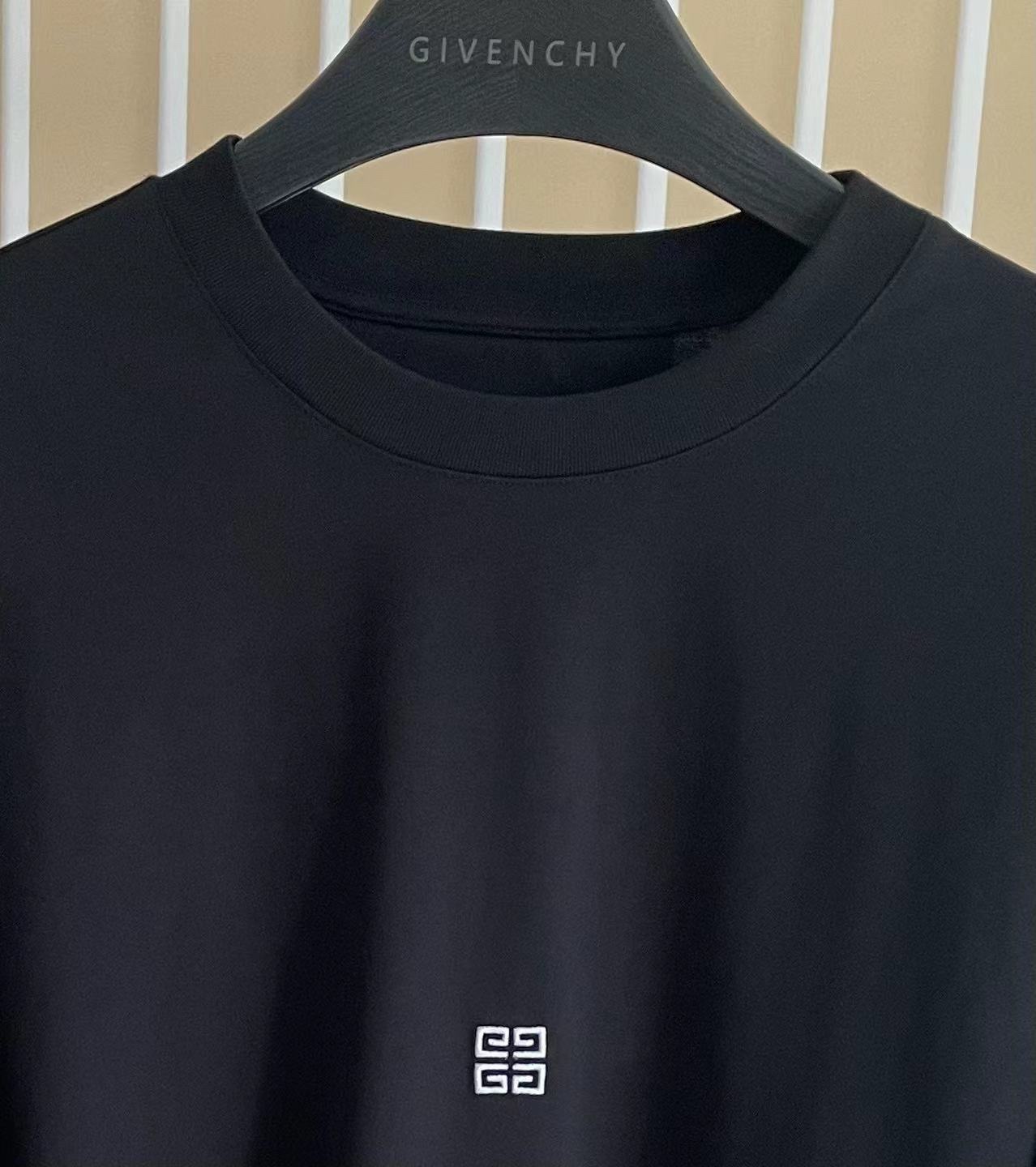 Givenchy 4G Logo Layered Long-Sleeve T-Shirt