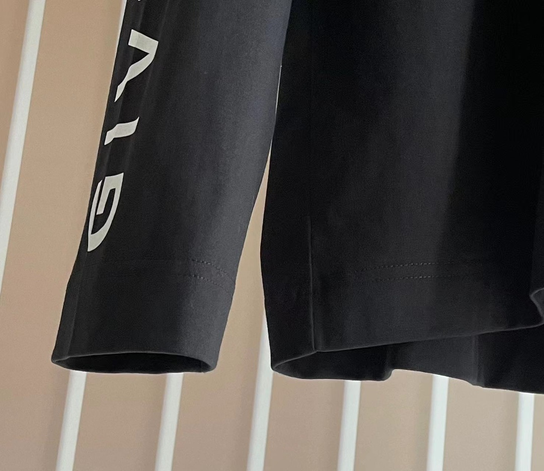 Givenchy 4G Logo Layered Long-Sleeve T-Shirt