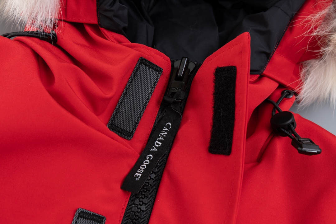 Canada Goose Fur-Lined Collar Multi-Pocket Cold-Resistant Parka Down Jacket