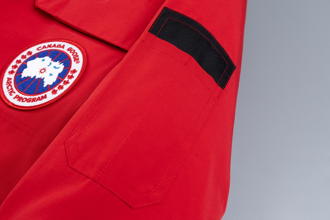 Canada Goose Fur-Lined Collar Multi-Pocket Cold-Resistant Parka Down Jacket