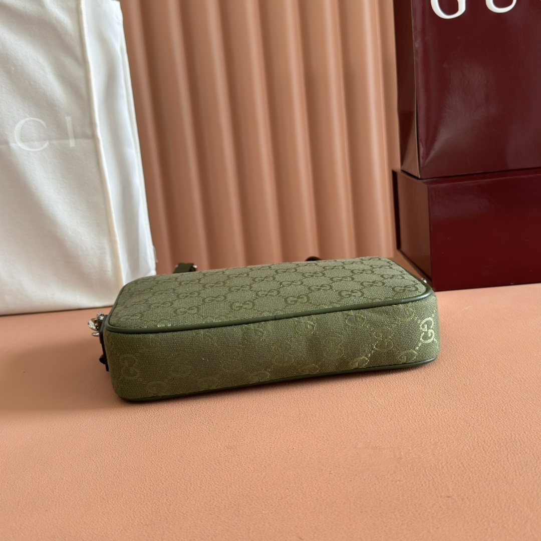 Gucci Model: 834802 Dimensions: 23.5 cm (width) x 15 cm (height) x 5 cm (depth) Weight: Approx. 0.4 kg Color: Forest Green Fabric