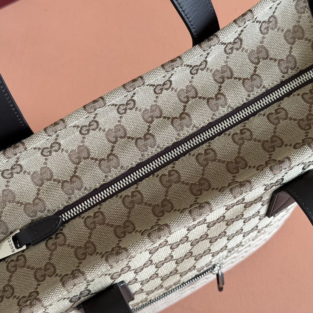 Gucci Model: 834796 Dimensions: 32 cm (width) x 36 cm (height) x 12 cm (depth) Weight: Approximately 0.9 kg Color: Apricot Brown