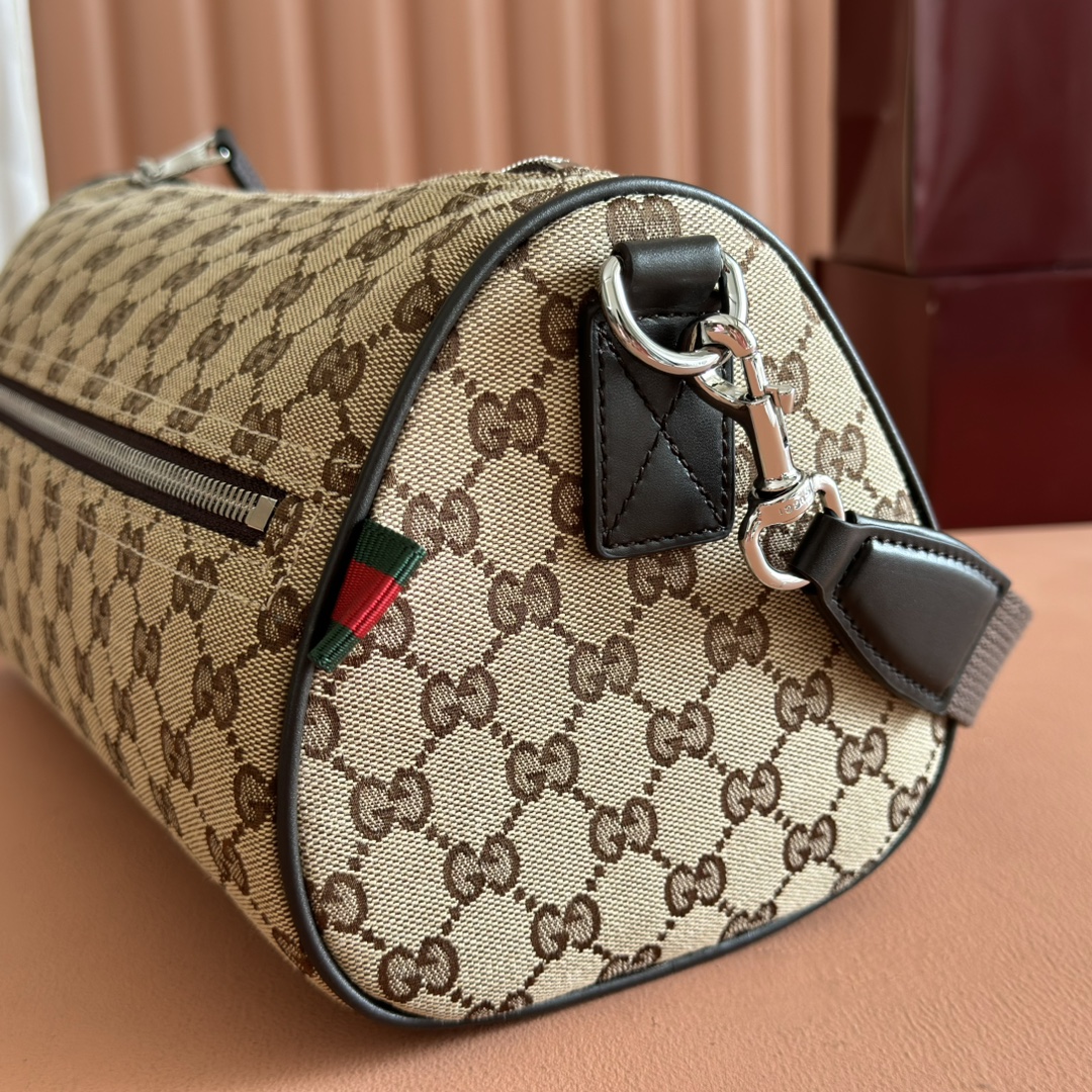 Gucci Pre-Fall 2025 Men's Bag Selection Model: 834455 Dimensions: 30 cm (W) x 16 cm (H) x 16 cm (D) Weight: Approx. 0.6 kg Color: Apricot Brown