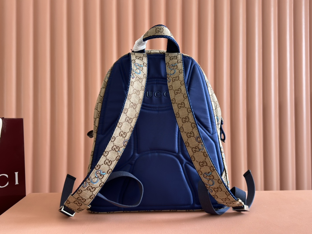 Gucci Model: 800265 Dimensions: 40 cm (length) x 36.5 cm (width) x 23 cm (depth) Weight: Approx. 1.23 kg Color: Snake-patterned apricot blue fabric