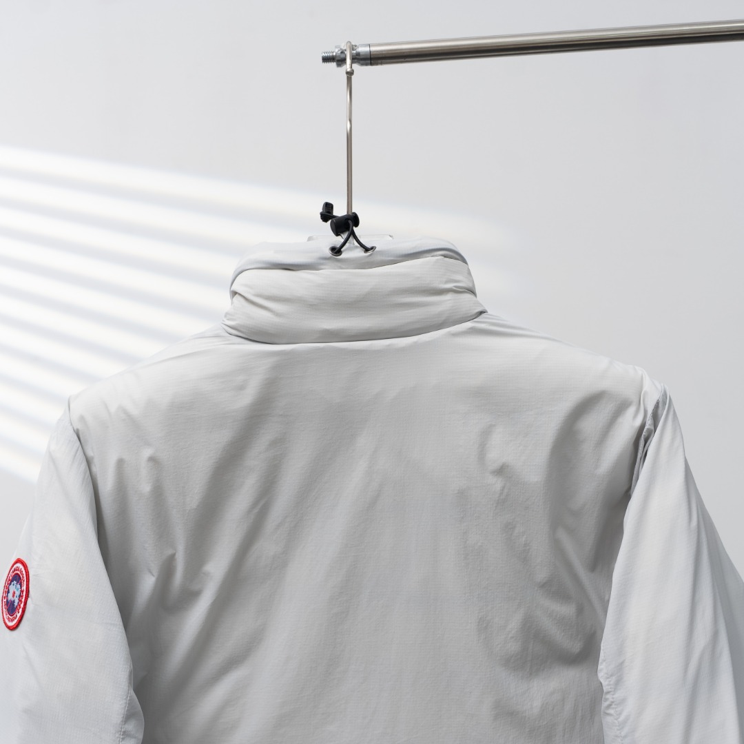 Canada Goose 5079 Single-Zip Sleeve Badge Stand Collar Down Jacket