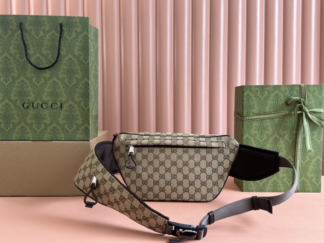 Gucci Small GG Crossbody Bag Weight: Approx. 0.5 kg Model: 804262 Dimensions: 32 cm (L) x 17 cm (W) x 5 cm (H) Color: Apricot Brown Leather