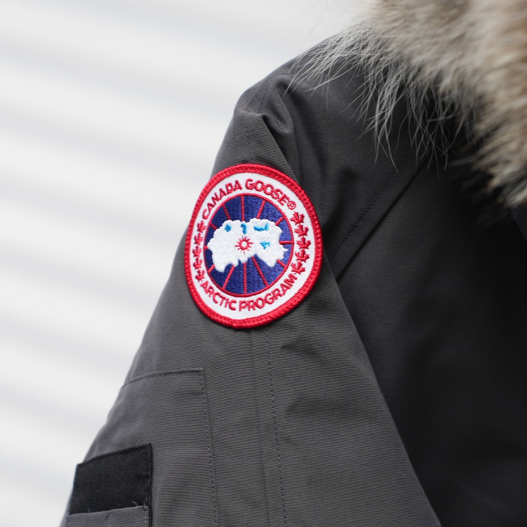 Canada Goose 01 Pilot Hooded Down Jacket