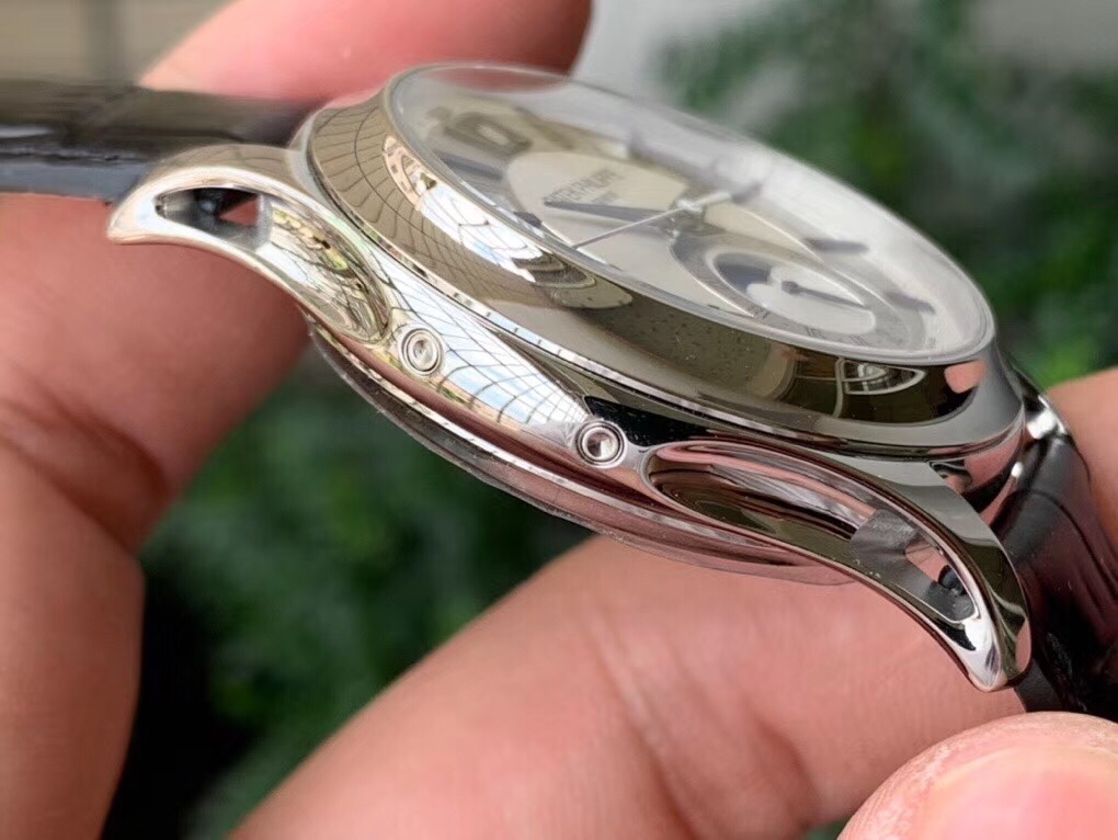 Patek Philippe 5205G-013