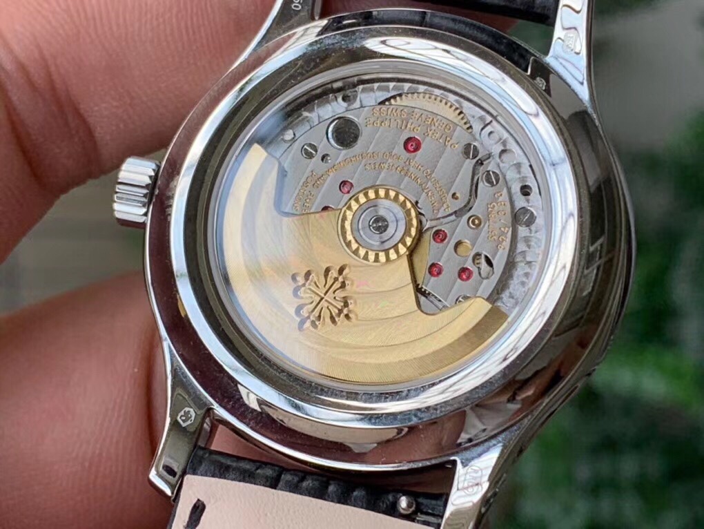 Patek Philippe 5205G-013