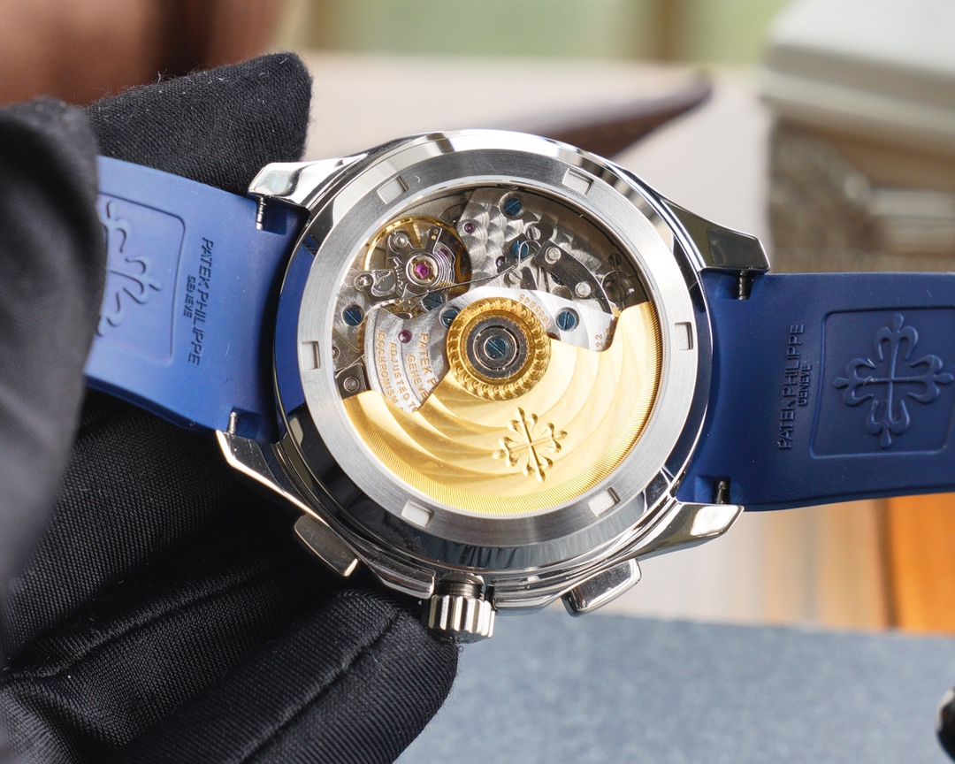 Patek Philippe Aquanaut Series 5968A-001