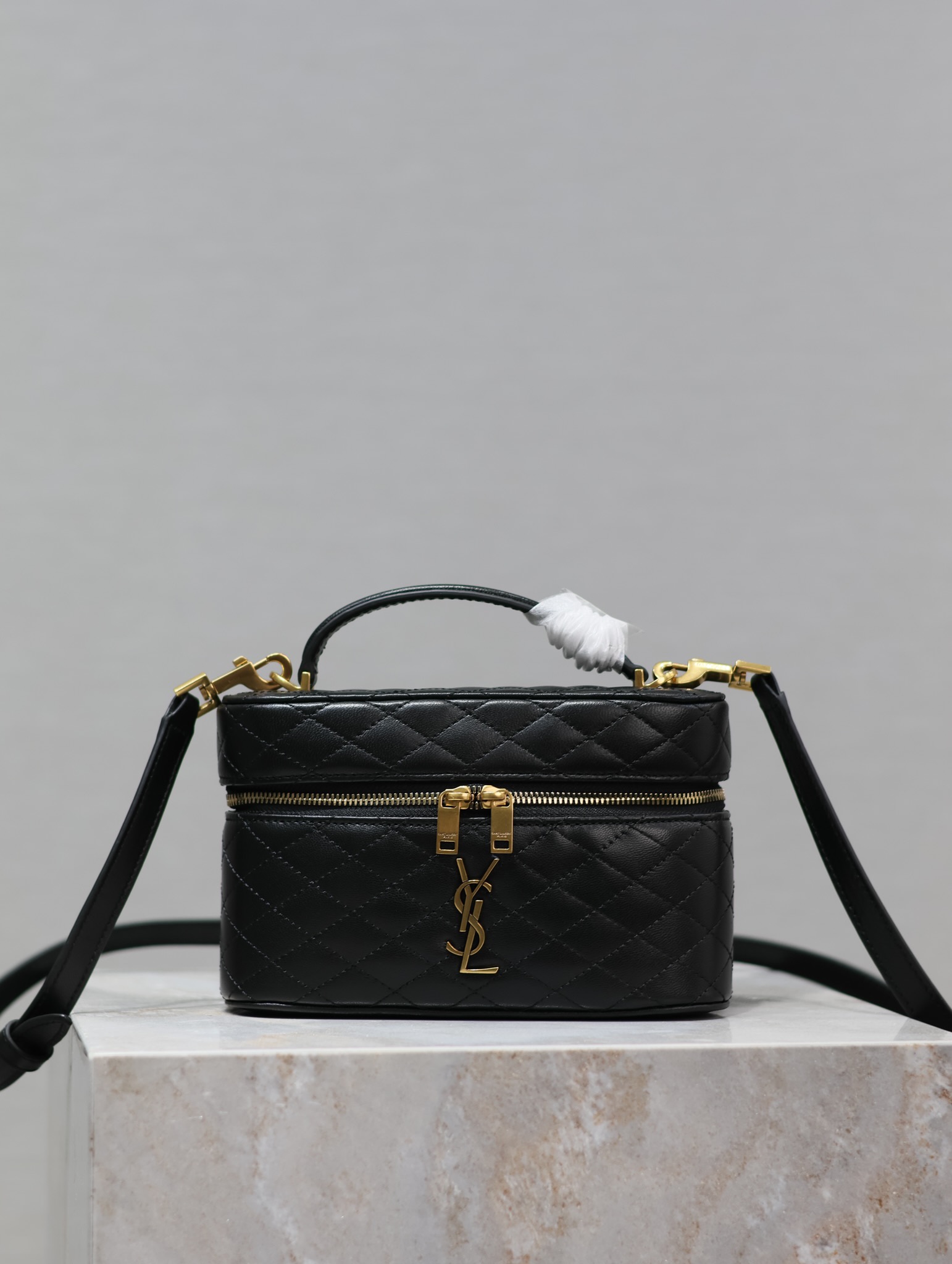 YSL【Black】 GABY MINI Box Bag Style No.: 766731 Dimensions: 18x11x6.5cm