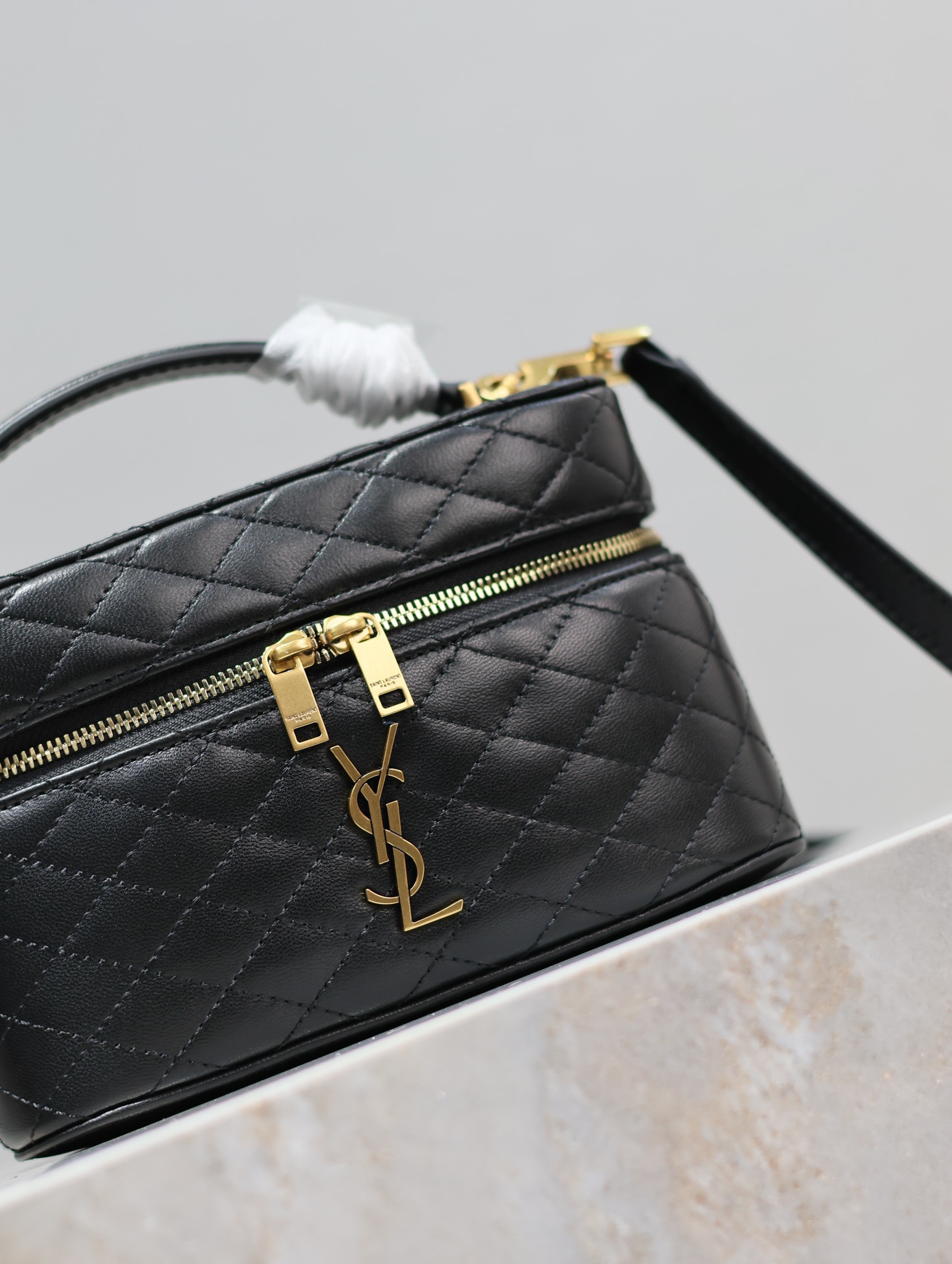 YSL【Black】 GABY MINI Box Bag Style No.: 766731 Dimensions: 18x11x6.5cm