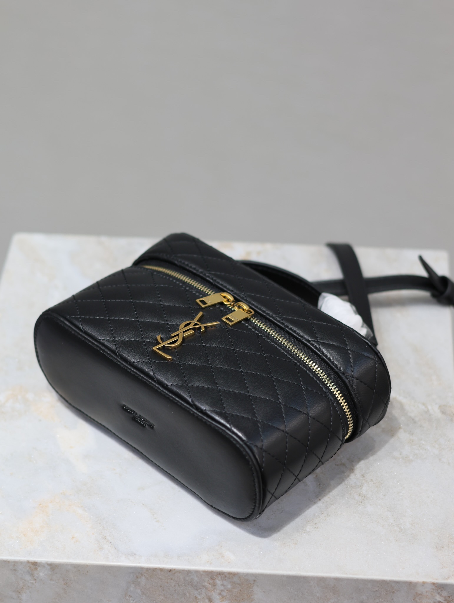 YSL【Black】 GABY MINI Box Bag Style No.: 766731 Dimensions: 18x11x6.5cm